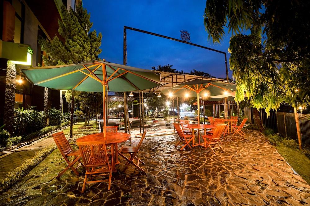 Mmugm Hotel Pakualaman Extérieur photo